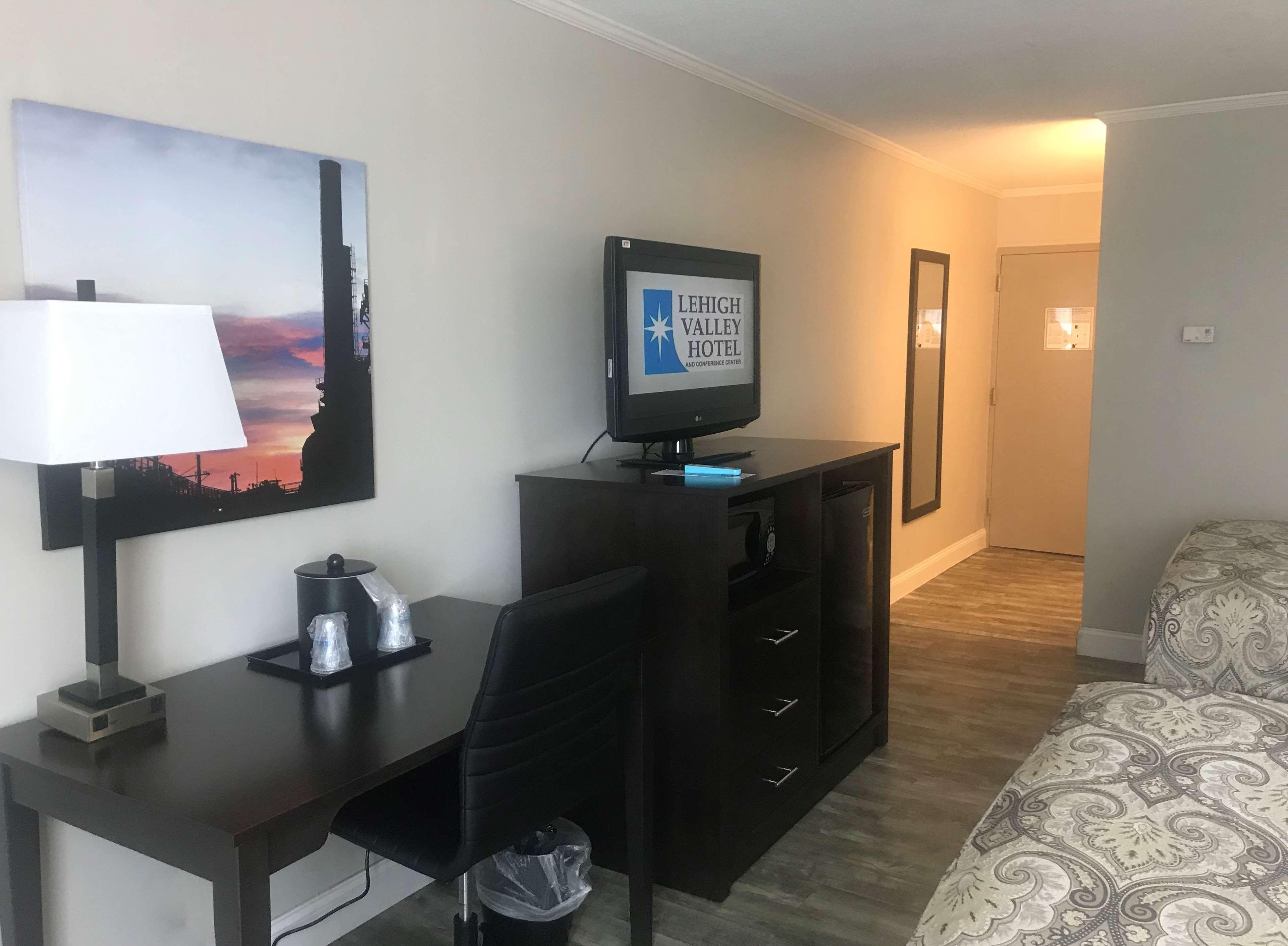 Surestay Plus Hotel By Best Western Lehigh Valley Bethlehem Exterior photo