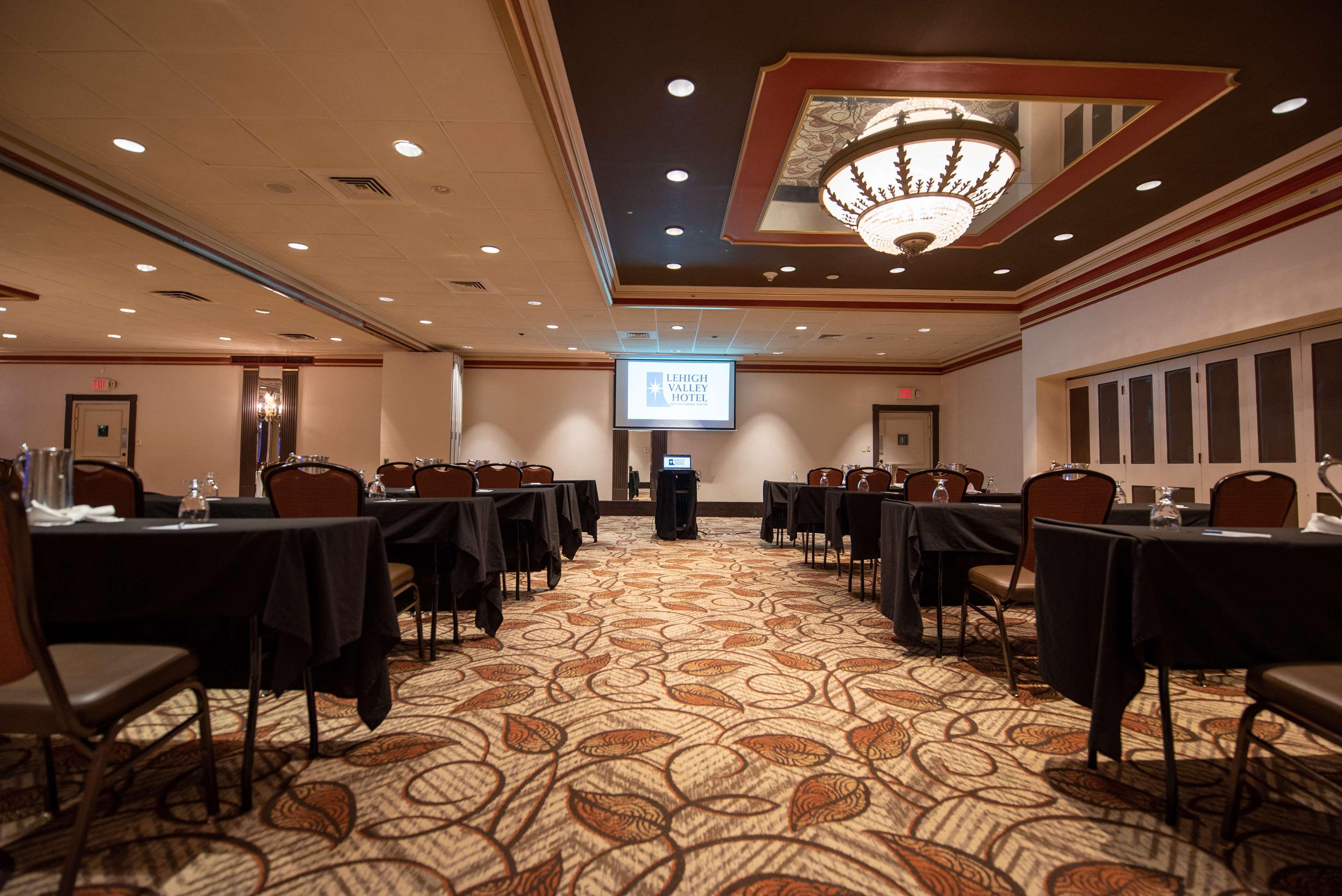 Surestay Plus Hotel By Best Western Lehigh Valley Bethlehem Exterior photo