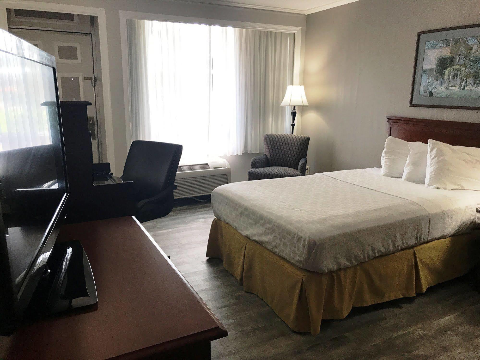 Surestay Plus Hotel By Best Western Lehigh Valley Bethlehem Exterior photo